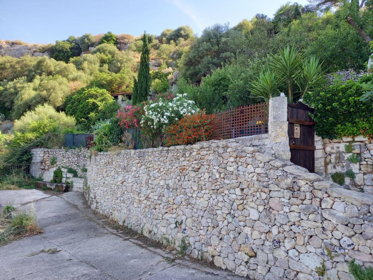 Vistalago Garden Doria Monteleone Rocca Doria 外观 照片